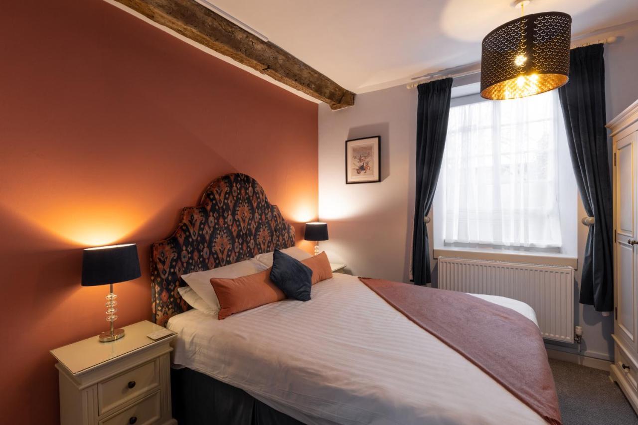 The Old Vicarage Hotel & Restaurant Bridgwater Extérieur photo A bedroom at the hotel