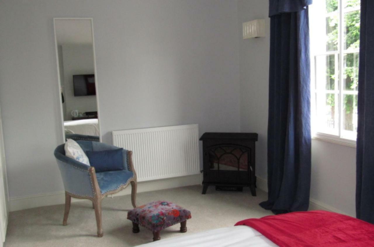 The Old Vicarage Hotel & Restaurant Bridgwater Extérieur photo A room at the hotel